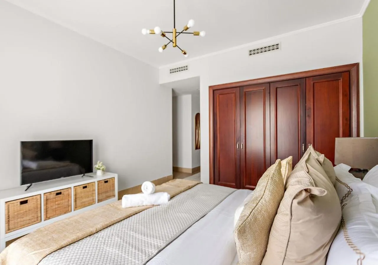 5 Min Walk To Burj Khalifa 2Bhk Luxury Downtown Burj Haven Apartment Dubai