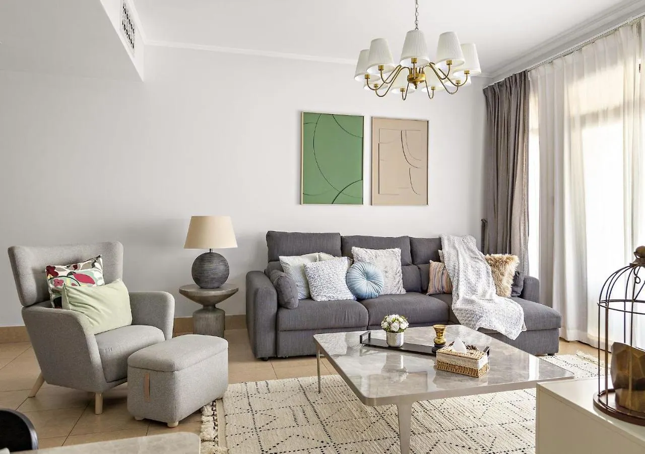 5 Min Walk To Burj Khalifa 2Bhk Luxury Downtown Burj Haven Apartment Dubai